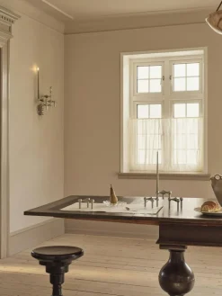 Nagel Candlestick, Brushed Brass