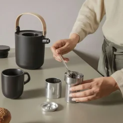 Nordic Kitchen Thermos For Tea 1 L, Black