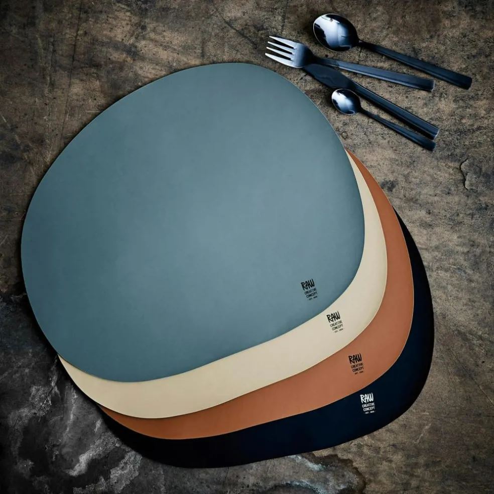 Raw Organic Table Mat 35x41 cm, Black