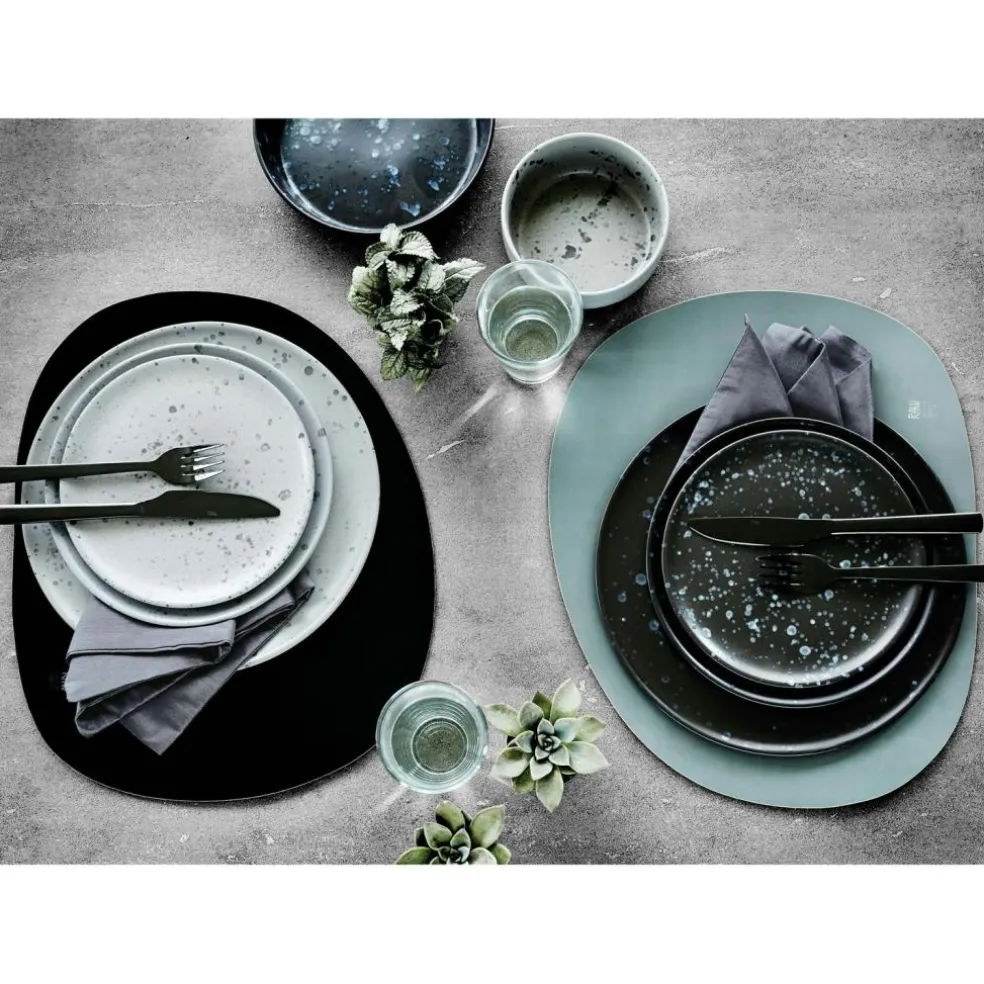 Raw Organic Table Mat 35x41 cm, Black