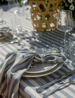 Riviera Tablecloth 145x250 cm, Azure