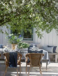 Riviera Tablecloth 145x250 cm, Azure