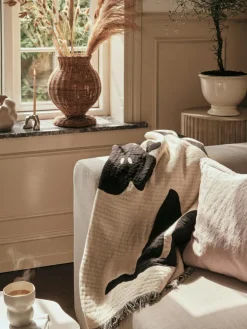 Rosita Throw 130x180 cm, Black