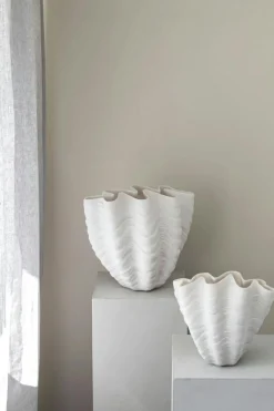Shell Vase Off-white, 22 cm