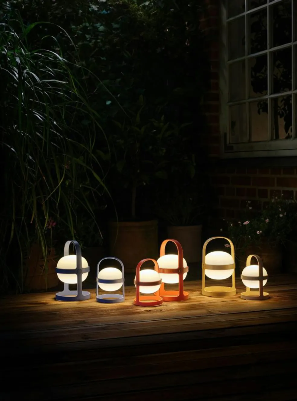 Soft Spot Solar Circular Lamp Portable 25 cm, Blue