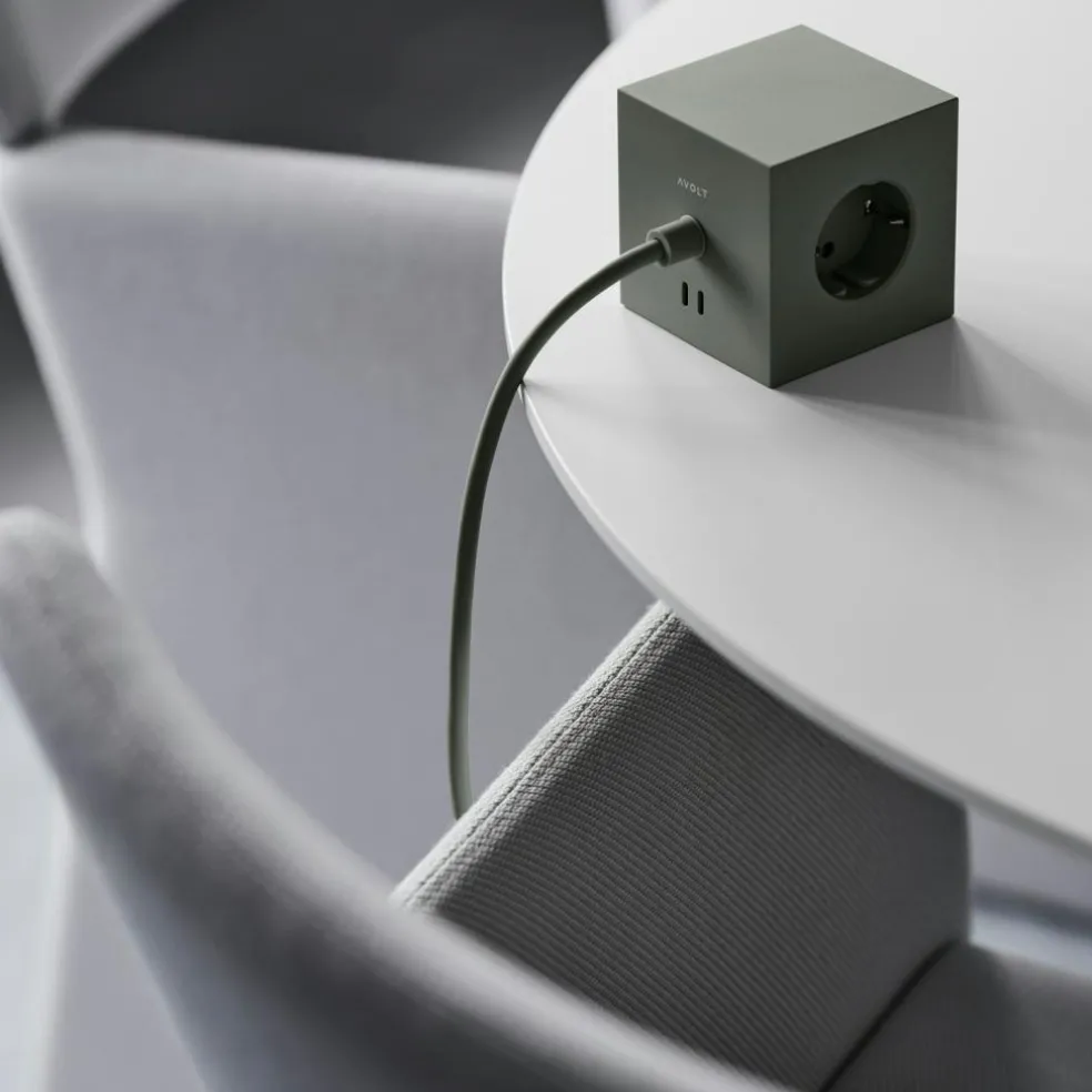 Square 1 Extension Cord With USB-C / Magnet 1,8 m, Stockholm Black