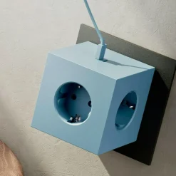 Square 2 Socket Extender With USB-C / Magnet, Oak Green