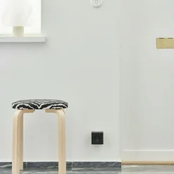 Square 2 Socket Extender With USB-C / Magnet, Oak Green