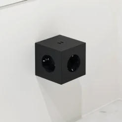 Square 2 Socket Extender With USB-C / Magnet, Oak Green