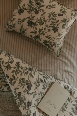 Stripe Mauve Fitted Sheet, 140x200 cm