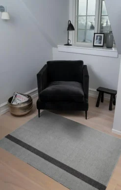 Stripes Vertikal Rug Light Grey / Steel Grey, 90x130 cm