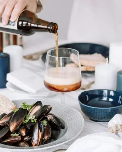 Swedish Grace Deep Plate 25 cm, Snow (White)