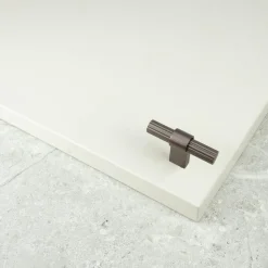 T Helix Stripe Knob, Stainless look