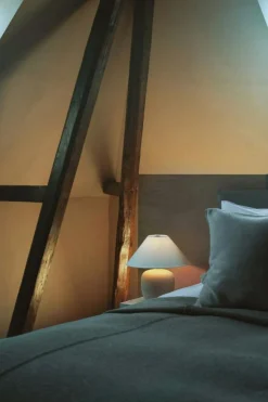 Torso Table Lamp 37, Sand