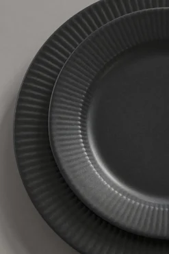 Trio Legio Nova Plate 22 cm, Black