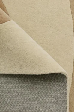 Tulip Wool Rug 180x270 cm, Beige