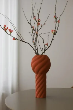 Twist Pillar Vase 34 cm, Black