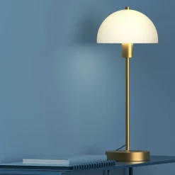 Vienda Table Lamp, White / Opal