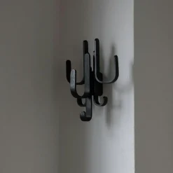 Woody 3-in-1 Hook, Black Stained Oak