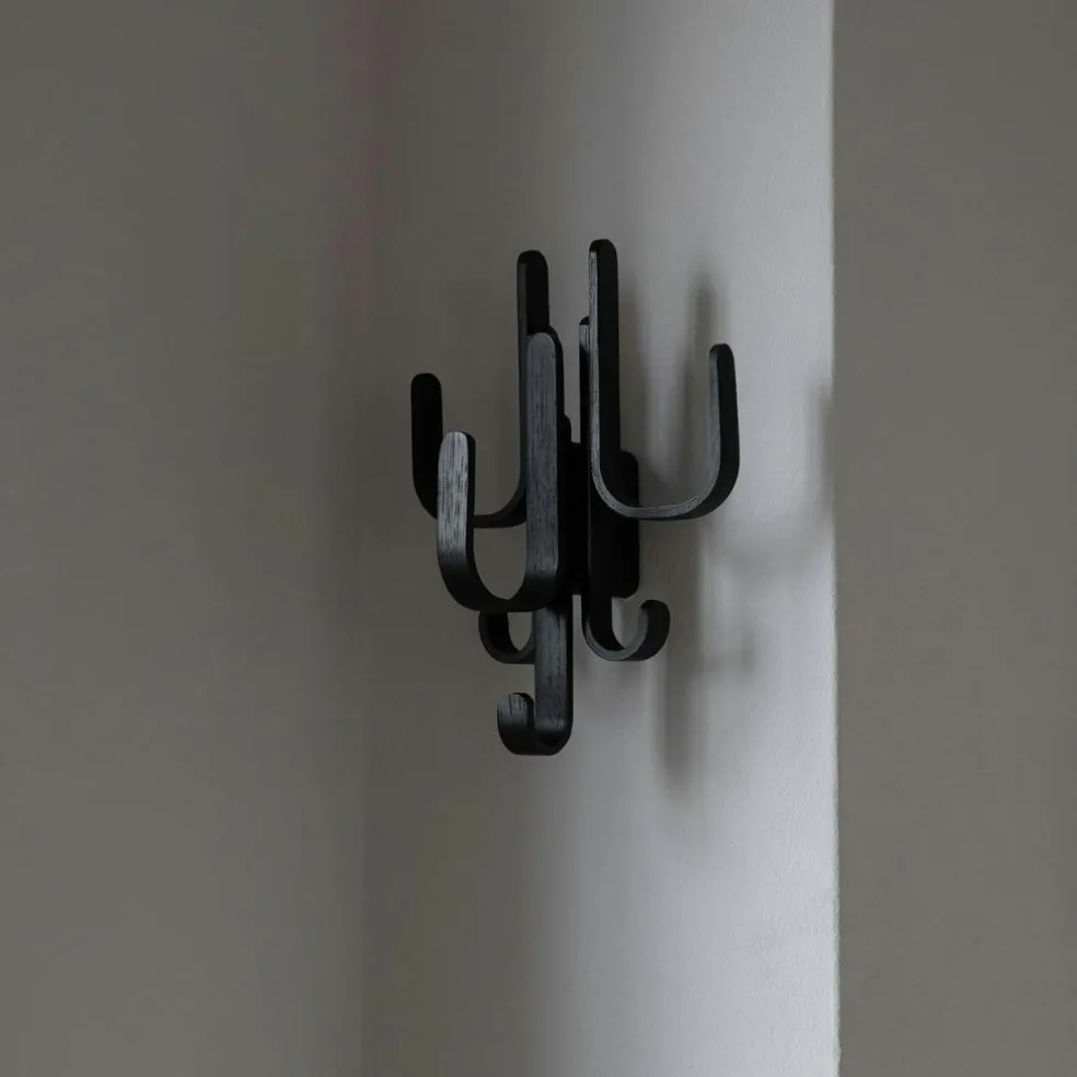 Woody 3-in-1 Hook, Black Stained Oak