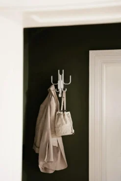 Woody 3-in-1 Hook, Black Stained Oak